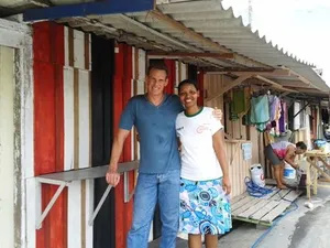 Leonardo and Hellen - Street of Commerce in Nova Vitória Community, Amazonas