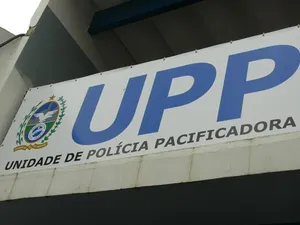 Supporting local strategies_sensing phase with CUFA`s team_Rio Gov.UPP_pacification process Cidade de Deus